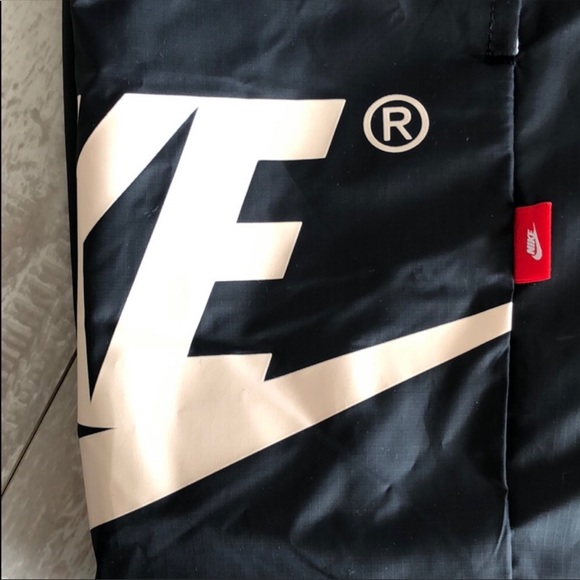 NWT Nike wind runner pants - Picture 6 of 6